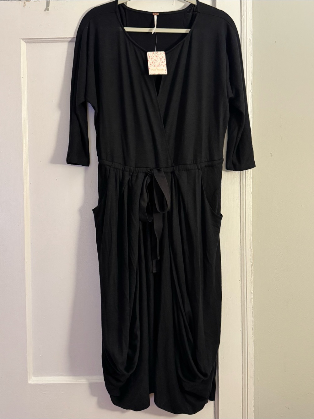 Free People Black Long-Sleeve V-Neck Tie-Waist Midi Jumpsuit NWT - Picture 3 of 5